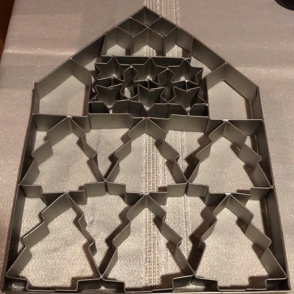 Joanna Gaines Multi Cookie Cutter Hearth & Hand W/Magnolia - Picture 1 of 6